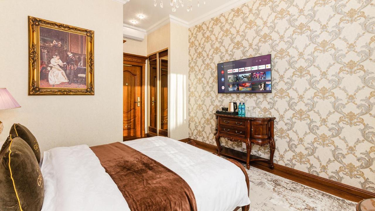 Gregory Boutique Hotel 基希讷乌 外观 照片 A room at the hotel