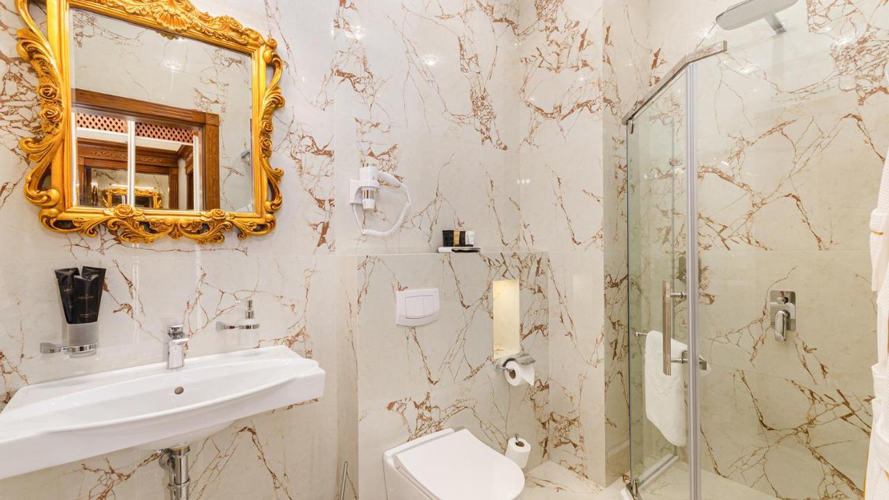 Gregory Boutique Hotel 基希讷乌 外观 照片 Bathroom