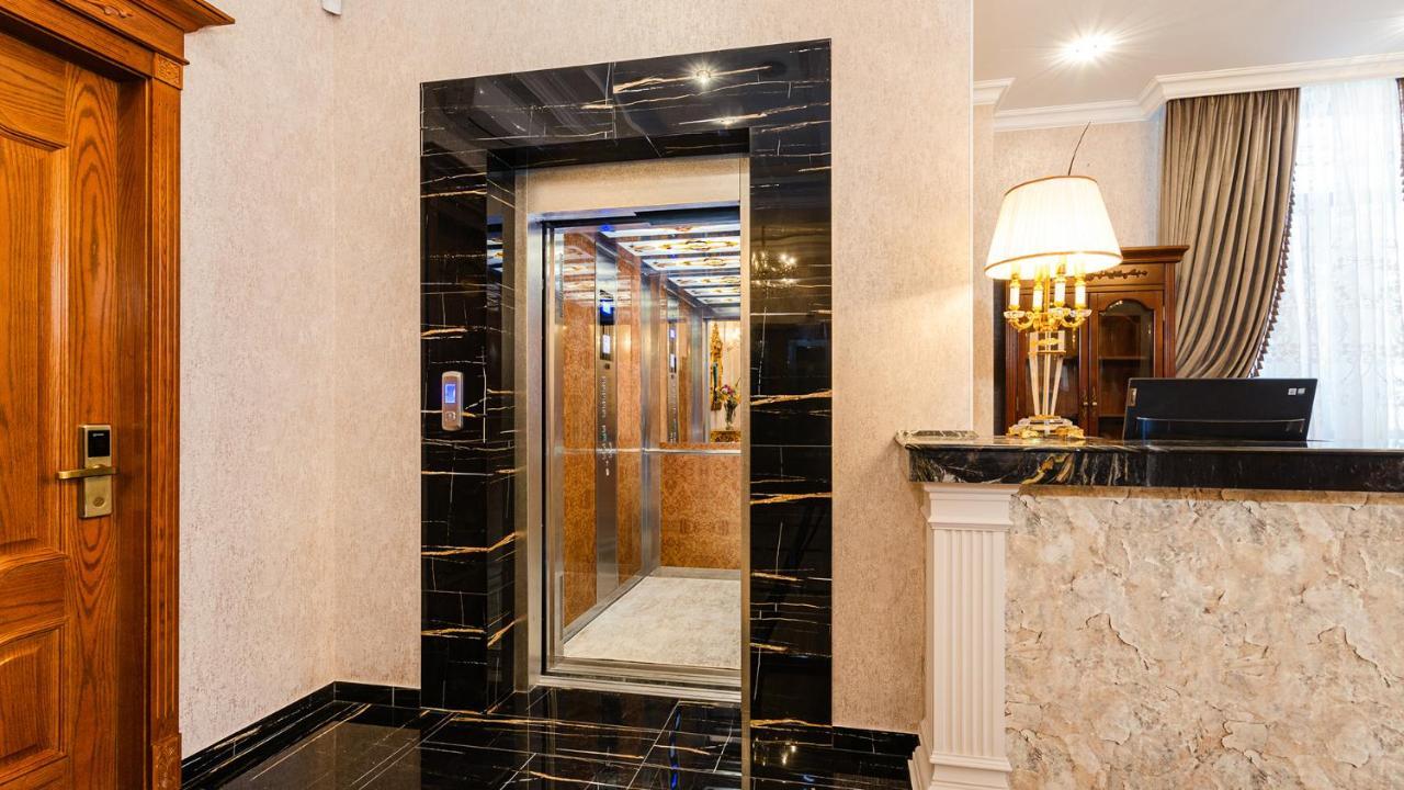 Gregory Boutique Hotel 基希讷乌 外观 照片 A residential elevator
