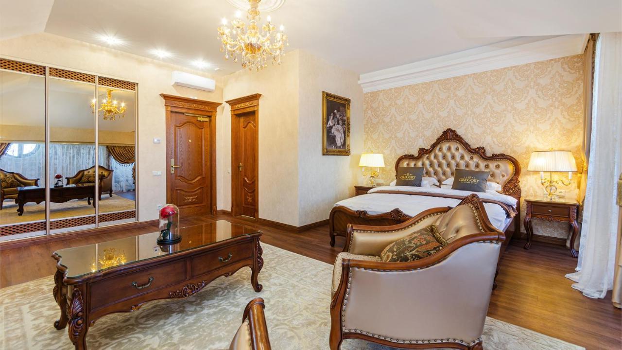 Gregory Boutique Hotel 基希讷乌 外观 照片 A bedroom at the hotel
