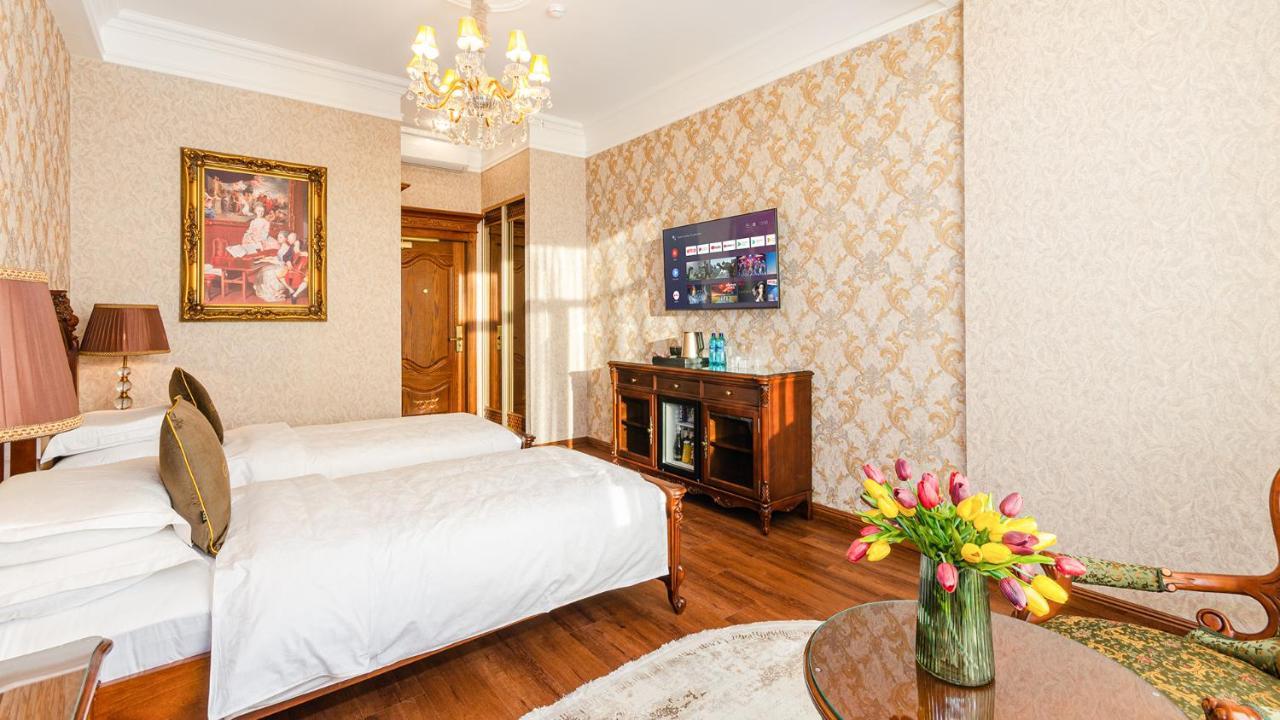 Gregory Boutique Hotel 基希讷乌 外观 照片 A room at the hotel